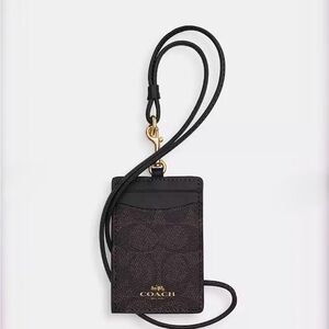 Coach Id Lanyard In Signaure Canvas